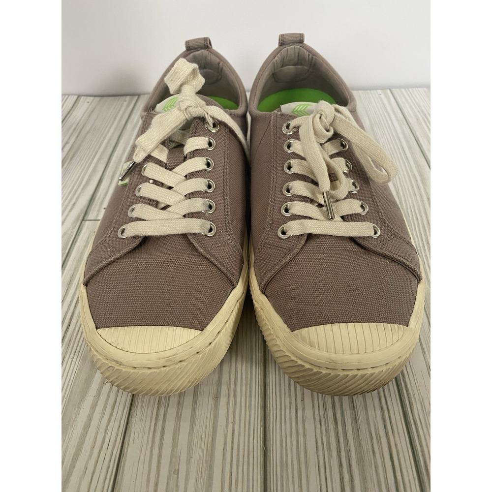 Cariuma Women's OCA Low Canvas Sneakers SZ 10 Mystic Gray 100103G09M